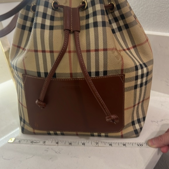 Burberry EUC Drawstring Bucket Crossbody - Picture 4 of 17